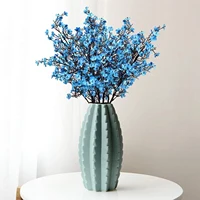Kunstige blomster i plast