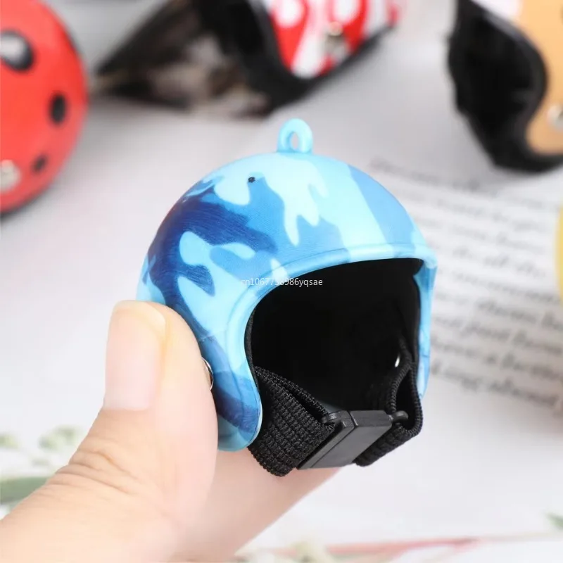Farm Pet Chicken Helmet Sun Rain Protection Cute Hat for Hens Outdoor Henhouse Protective Gear Fighting Cock Funny 4.5*4cm 농사 기구