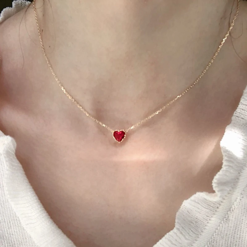 Silver Inlaid Ruby Love Heart Clavicle Chain Pendant Exquisite Romantic And Elegant Ladies Engagement Jewelry