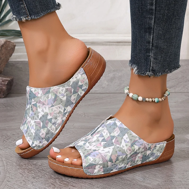 Mix Color Med Heels Slippers Women 2025 Summer Pu Leather Thick Platform Sandals Woman Lightweight Open Toe Non-Slip Flip Flops 2