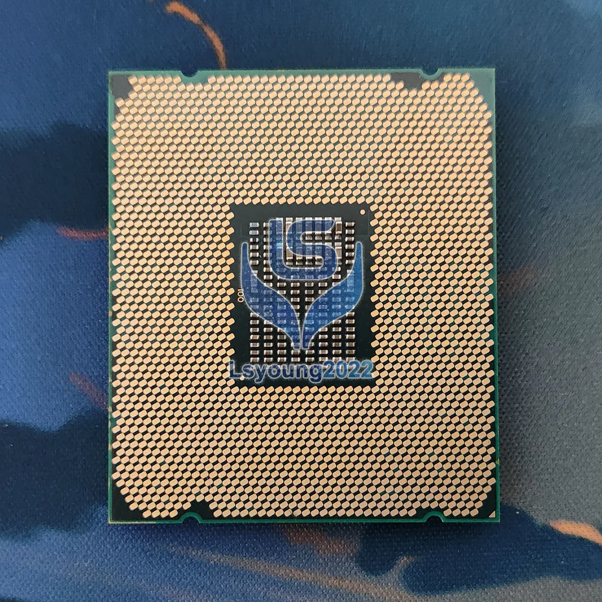 I9-7960X SR3RR 2.8GHz 16 ھ 32  22MB 165W LGA2066 X299