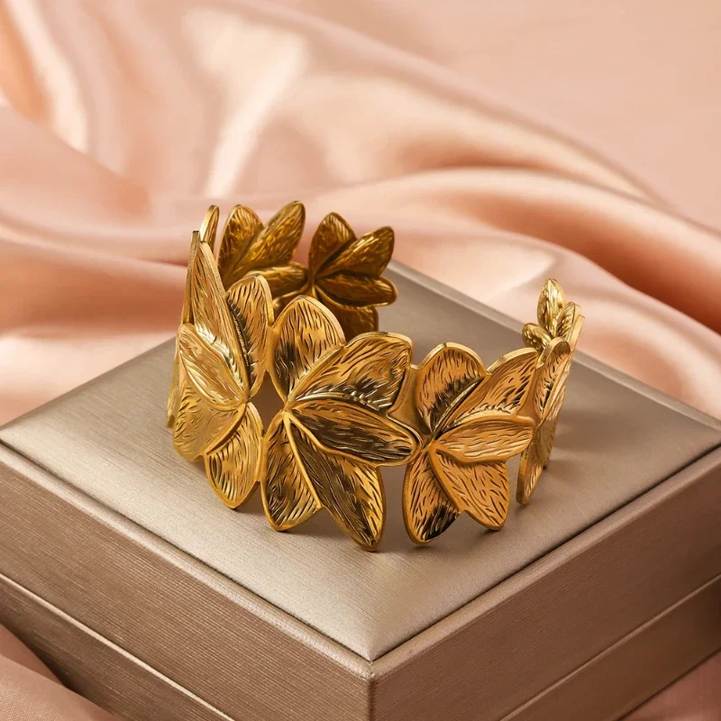 European and American Trendy Stainless Steel Hydraulic Personalized Creative Petal Plated 18K Gold Bracelet&bangles 2