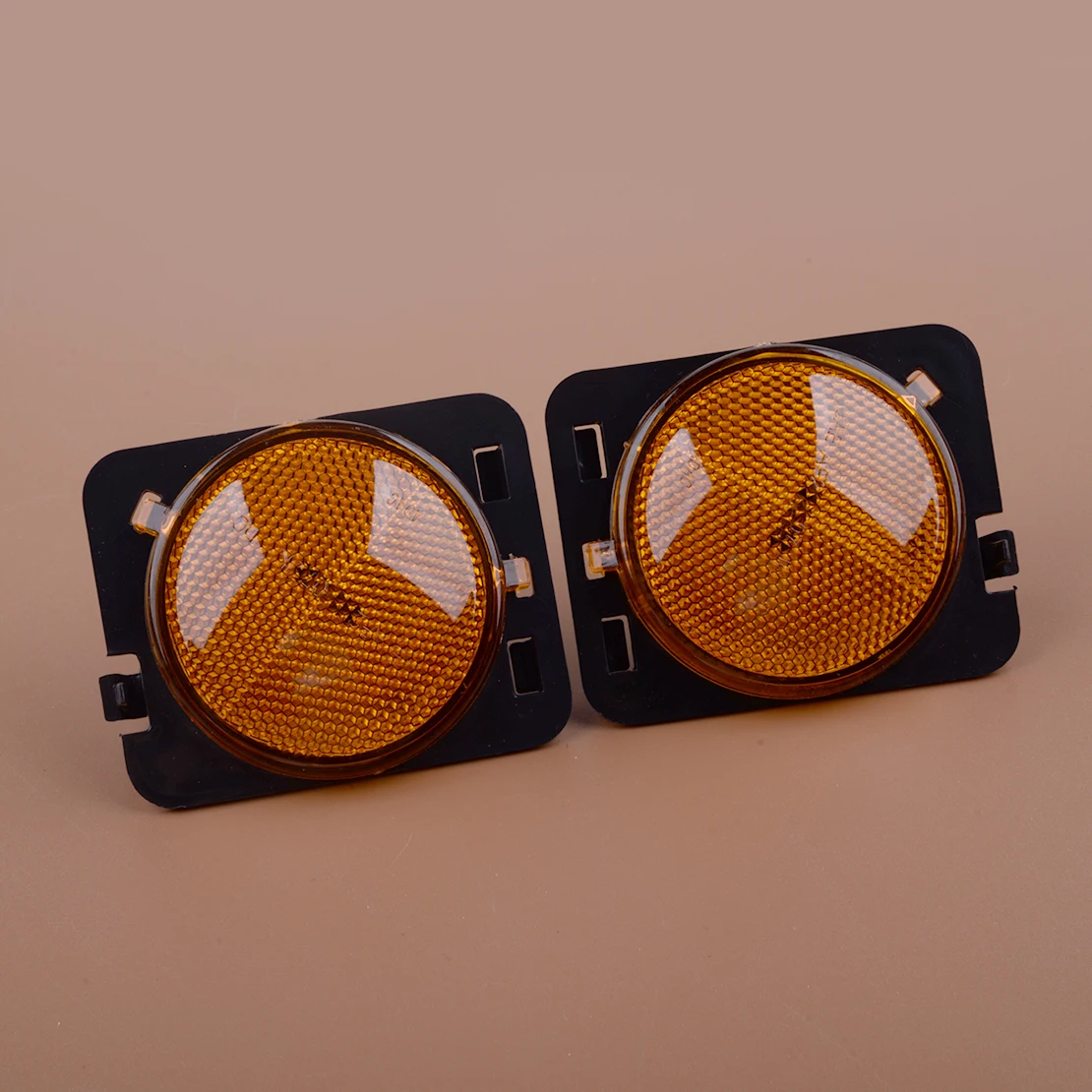 

1 пара, 12 В, желтые линзы, боковые маркеры, лампа для крыльев с лампочкой 55078145AA 55078144AA 116-01202L, подходит для Jeep Wrangler 2007-2018