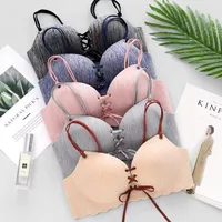 Soutien-gorge une pièce sans couture pour femmes, Lingerie Sexy, bonnet 3/4, sans fil, hauts réglables, Bralette intime 1