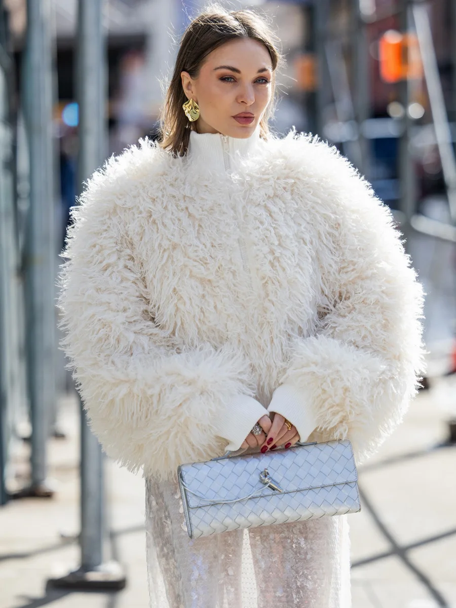 Winter High Quality Stand Neck Faux Fur Short Jacket Women Zipper Thick Warm Jackets Female Splice Outerwear Streetwear Overcoat