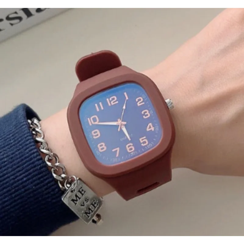 

New Fashion Square Sport Ladies Watches Cute Pink Silicone Band Quartz Wristwatches Ladies Gilrs Students Watches ساعات نسائية