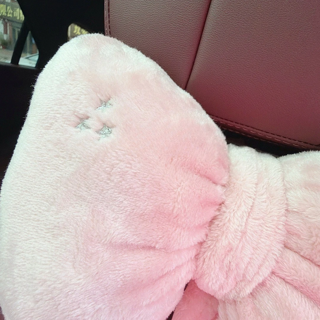겨울용 어린이 플러시 자수 자동차 헤드레스트 목베개, 귀여운 리본 모양의 카시트 베개