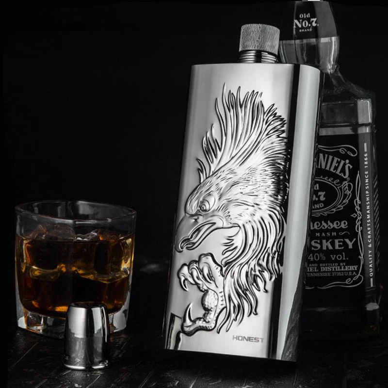 

Flagon Eagle Pattern Whiskey Wine Pot Portable Flask 17 Oz Stainless Steel Hip Flask Liquor Alcohol Cap Travel Tour Drinkware