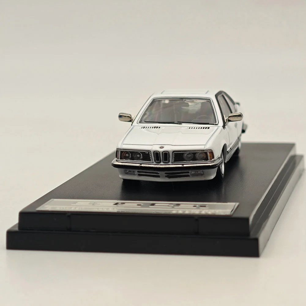 STREET WARRIOR 1/64 E24 6 Series 635 CSI White Diecast Models Car Limited Collection Auto Toys Car Gift