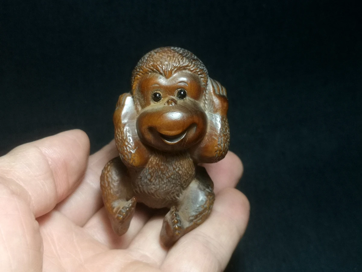 

H 6 CM Chinese boxwood hand carved lovely animal monkey Statue collection Gift