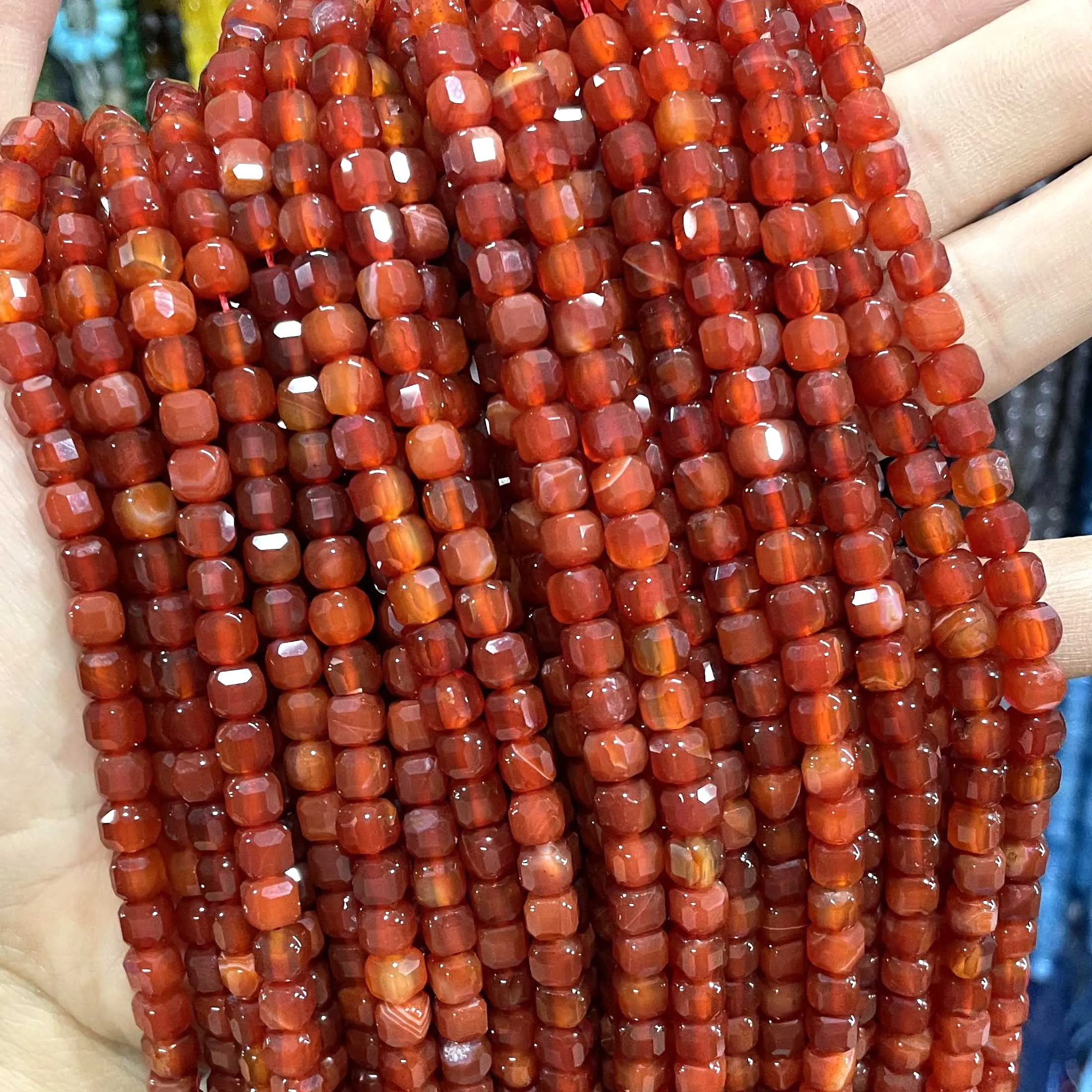 Acquamarina, Pietra Preziosa Delicata E Armoniosa - Gioielleria - Foto 7