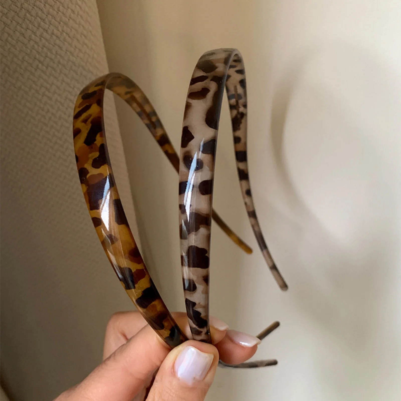 1PC Ergonomic Tortoiseshell Headband, No Ear Pain, Better Scalp Fit, Trendy Hair Accessory, Ideal for All - Day Wear