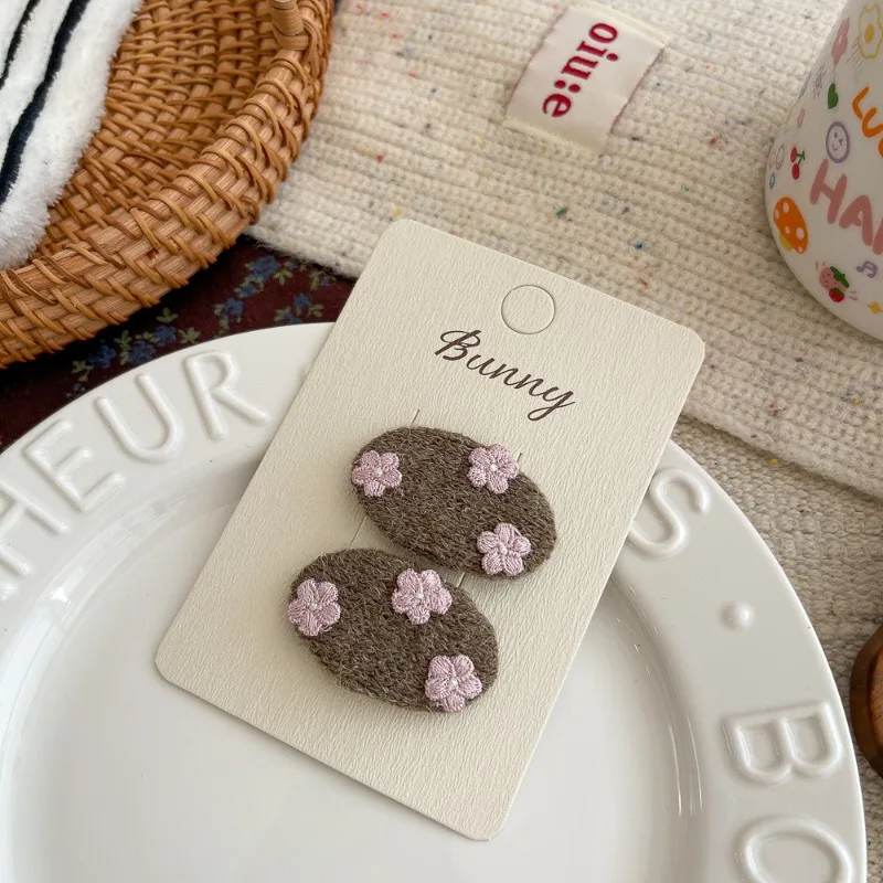 2pcs New Sweet Knitted Flower Children's Oval BB Clip Pair Hairpin Edge Clip Bangs Clip