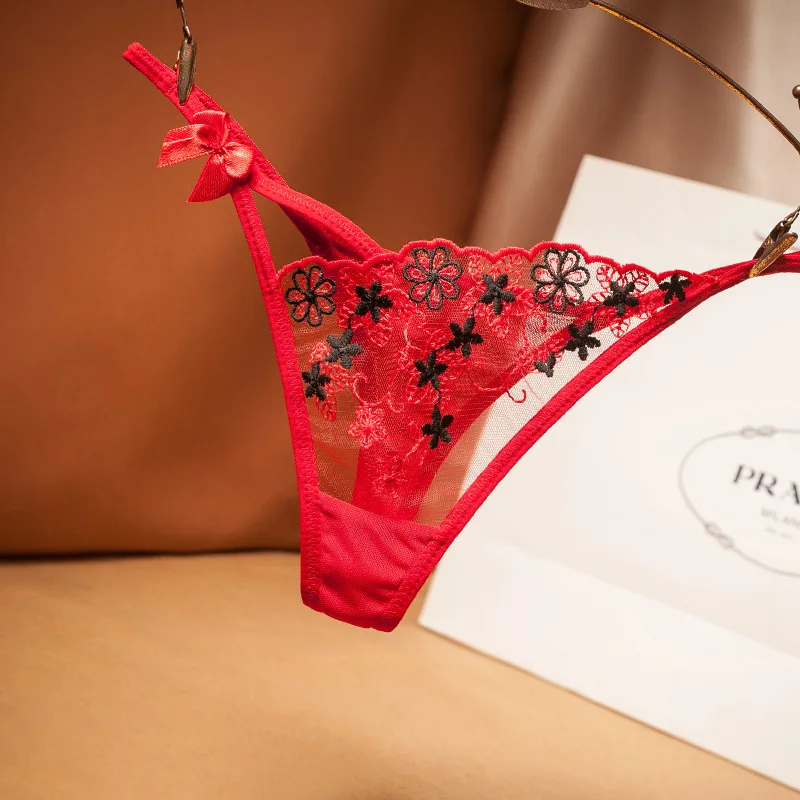 

New Underwear sexy Lingerie Panties Women Sexy Transparent Lace Thong Embroidery G-String Ropa Interior
