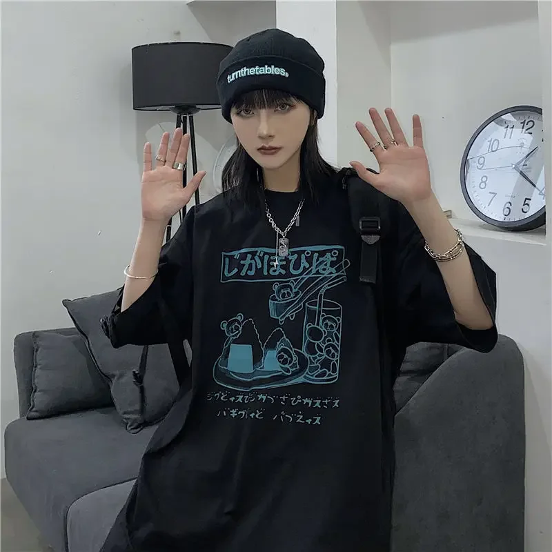 

American Retro Funny Newspaper Cat Short Sleeved T-shirt Women Oversize 2023 Summer Loose Chic Design Versatile Top Ins Clothes