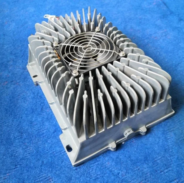 400v-750v To 27.5v,110A 3kw DC DC Converter with CAN 2.0