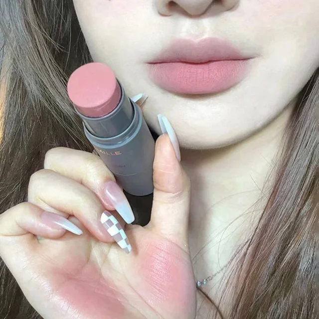Blush Stick Duplo: Contorno e Destaque Brilhantes e Duradouros