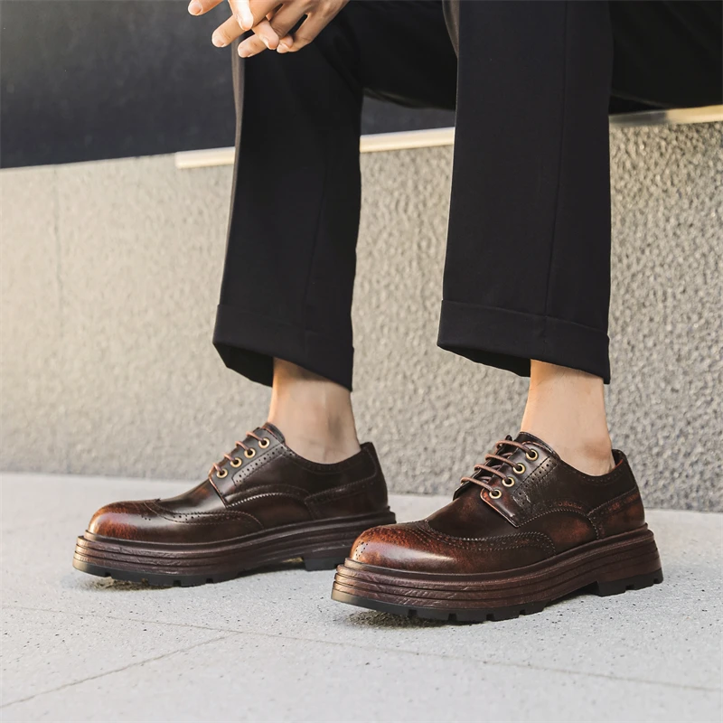 Brogue Genuine leather men's leather shoes Vintage Classic Style Fashion Leisure Business Party Thick soled men's wedding shoes