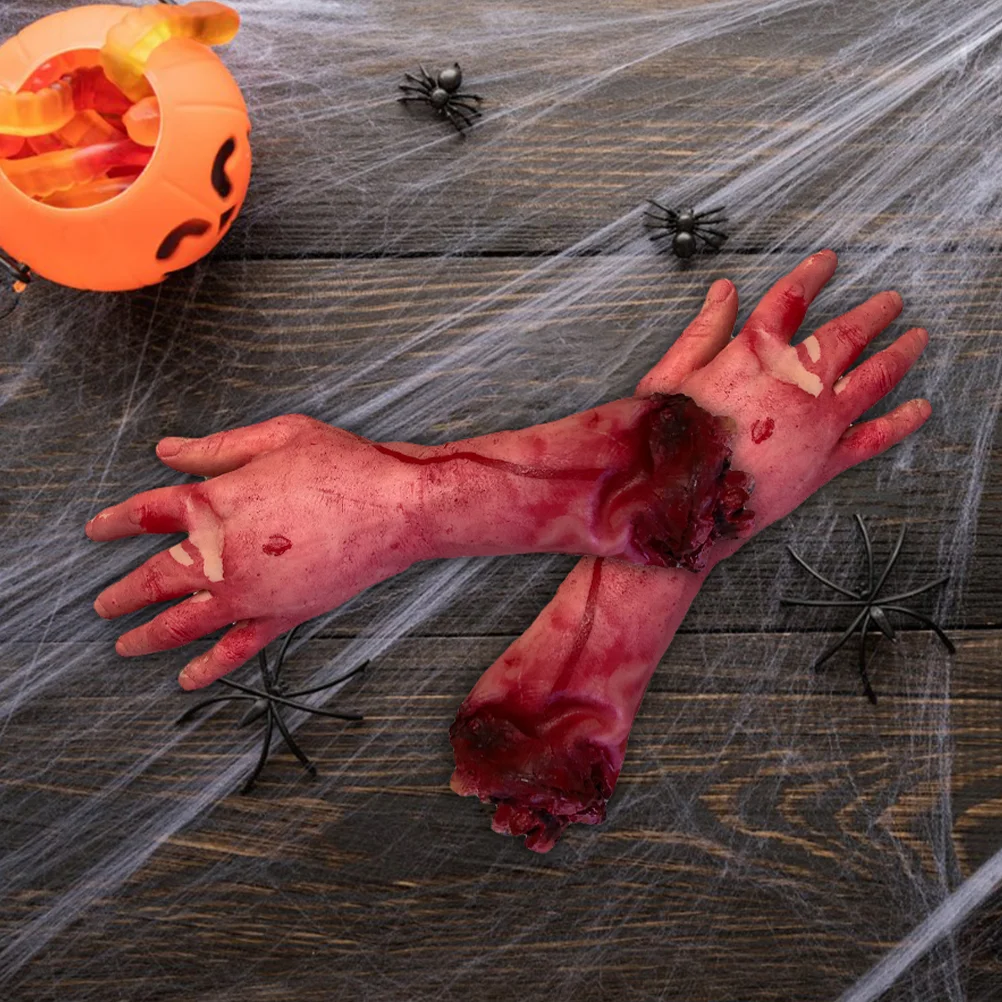 

2PCS Broken Men Hand Blood Horror Halloween Decoration Severed Bloody Limbs Novelty Dead Broken Hand Gadgets