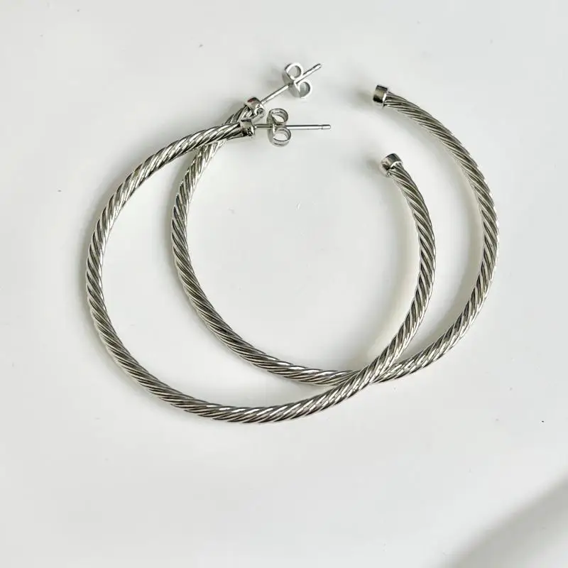 925 Sterling Silver Earring DY  Classic Lady's Earrings 2023 Gold-Plated