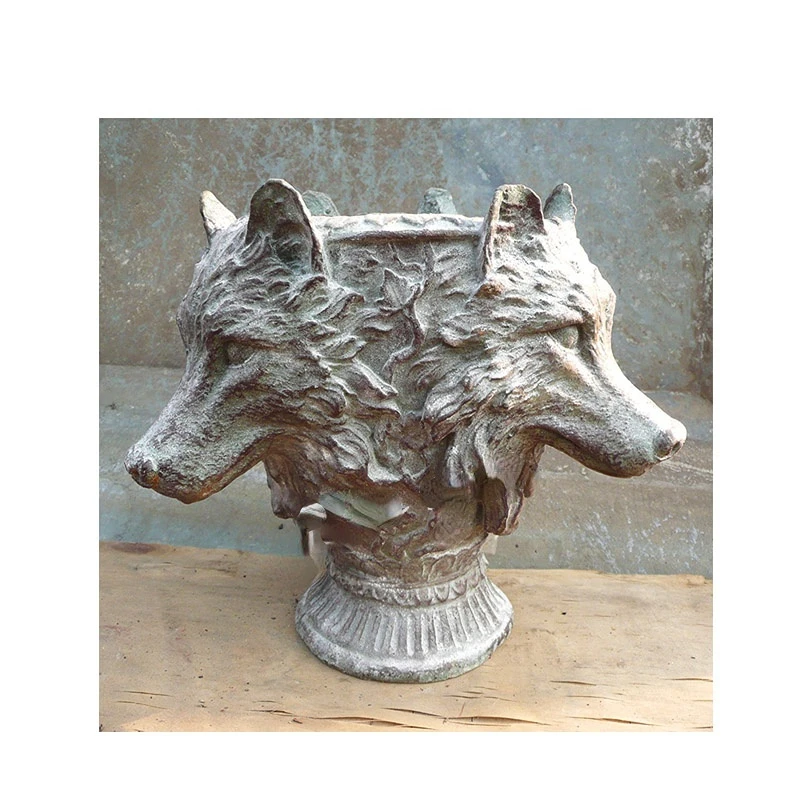 

Vintage Metal Home & Garden Supplies Wolf Decor Outdoor Decorative Animal Flower Planters and Plant Pots