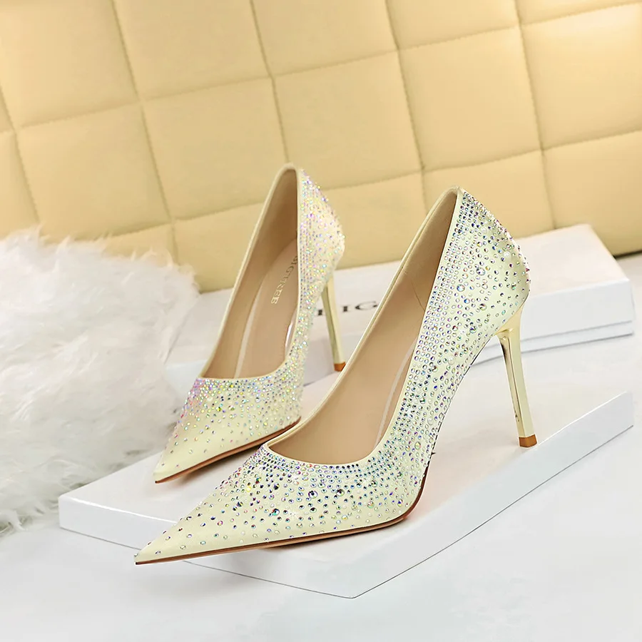 White pearl wedding shoes crystal diamond bridal shoes with high waterproof  platform shoes wedding photos party shoes for girl - AliExpress