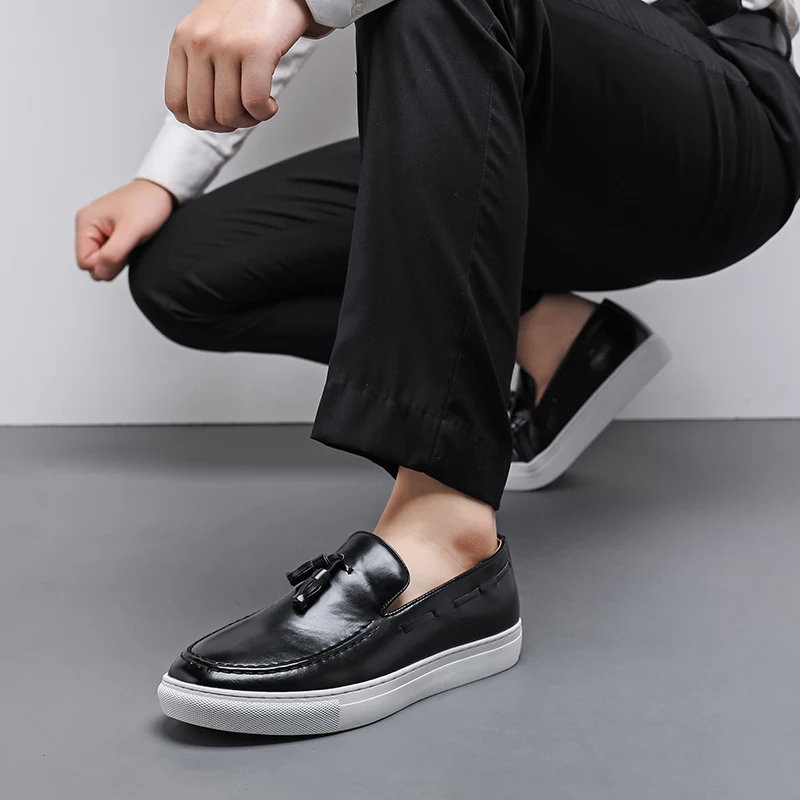 Brand High Quality Tassels Men's Shoes Handmade Leather Footwear Casual Business Flats Outdoor Soft Soled Travel Slip-on Shoes