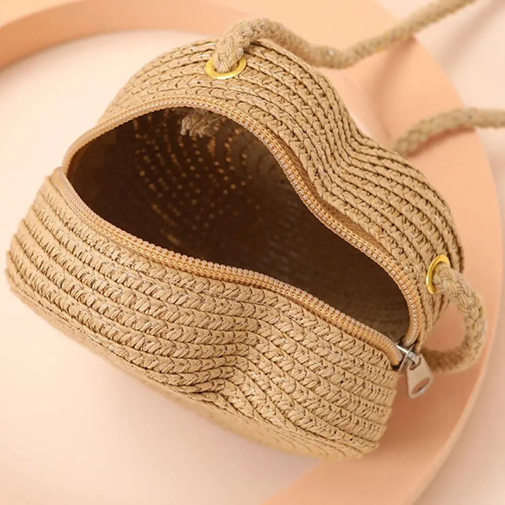 High Quality Woven Straw Shoulder Bags Cute Heart Shape Crossbody Bag Travel Lightweight Coin Purse for Children