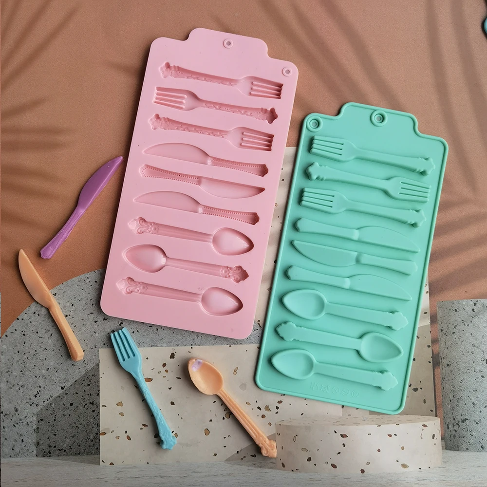 

Knife fork Spoon Shaped Baking Mold Silicone Chocolate Mold Fondant Cake Biscuit Candy Jelly Decorating Mould DIY Homemade