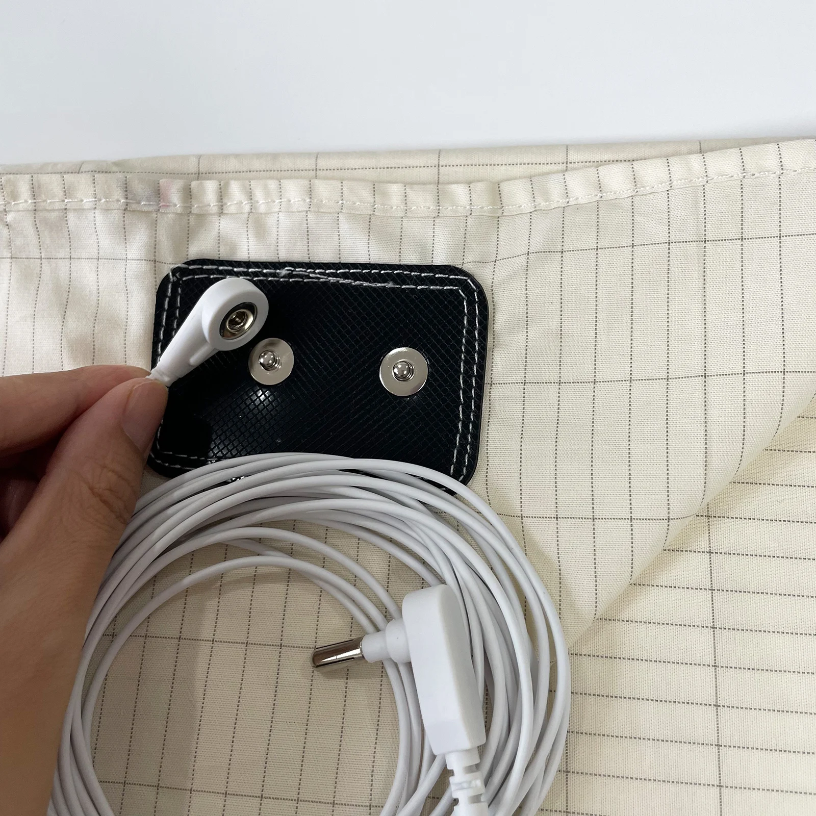 Earthing Bed Sheet with Conductive Silver Fiber Grounded Antistatic Health Protection Fabric Release Static White 3