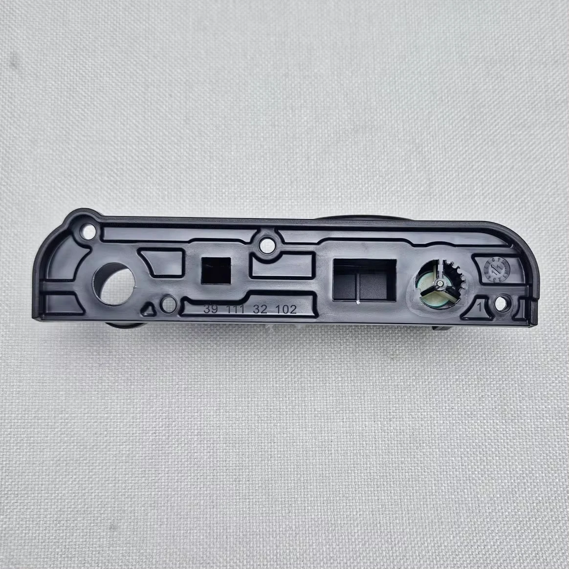 Genuine PCV Engine Crankcase Vent Valve 06F129101K,06F129101R/N For AUDI A1,A3,A4 B7,A6 C6,TT,VW Golf,Jetta,Passat,Scirocco