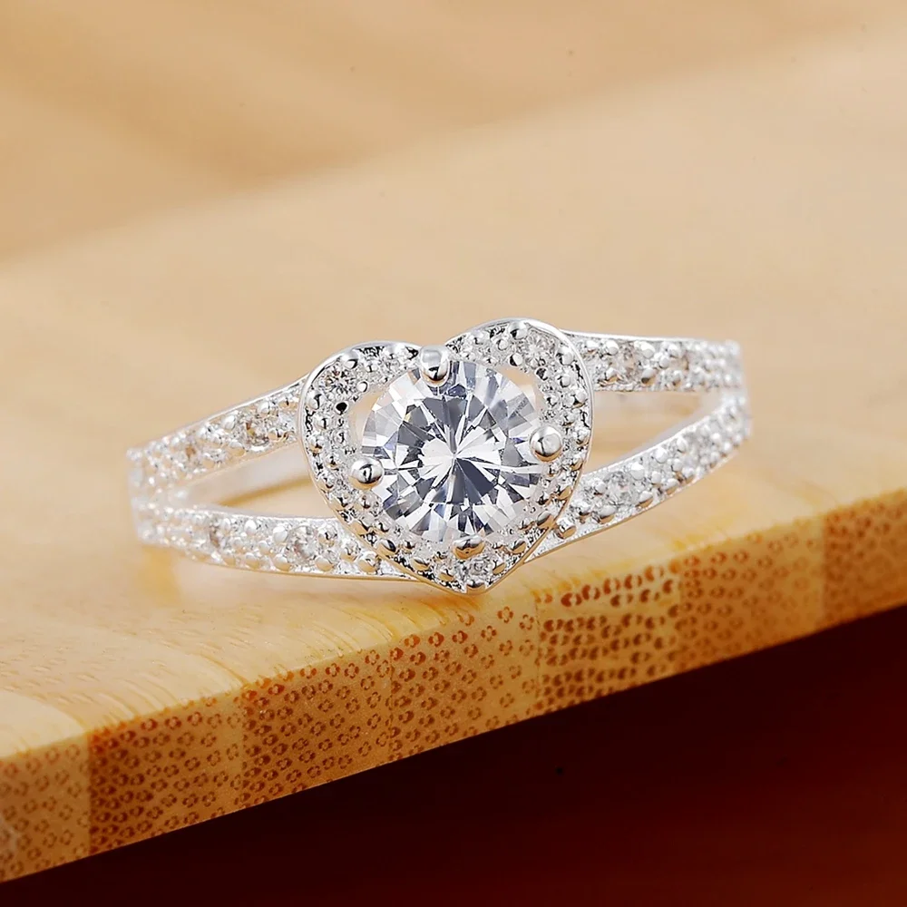 

925 Sterling Silver Shining Crystal Heart Rings For Women Luxury Fashion Party Wedding Accessories Jewelry Christmas Gifts