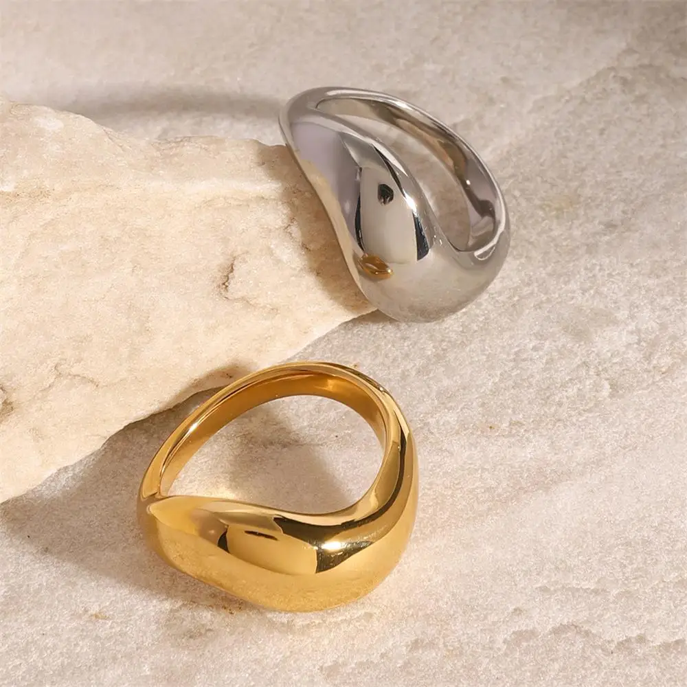 18K Gold Plated Two Tone Wavy Dome Chunky Ring Pack for Women Waterproof Couple Rings Statement Jewelry for Lover Stylish Bijoux