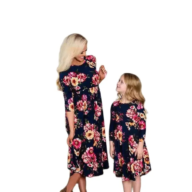 Fashion Dresses For Mother And Daughter Long Family Look Floral Girls Dress Family Matching Patchwork Mommy Me Clothes Outfits