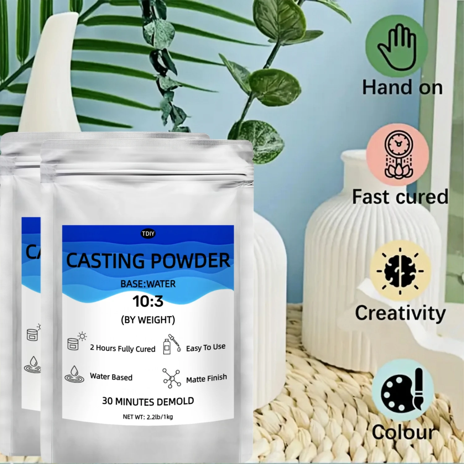 Moulage en plâtre fraîchement démoulé, finition lisse obtenue avec de la poudre de plâtre de qualité.
