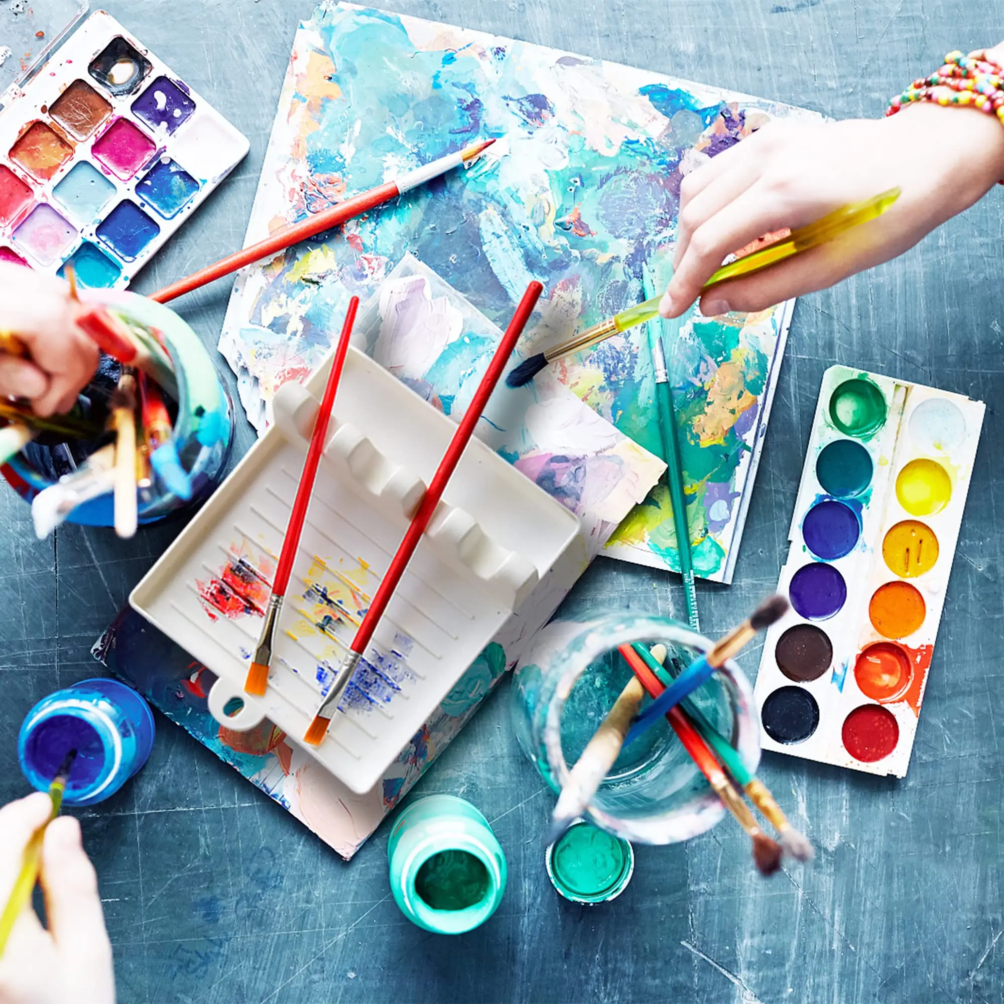 1pc 4-Slot Plastic Paint Brush Holder - Space-Saving Tension-Mounted Palette Tray with Polished Finish,Easy-Clean Art Organizer