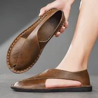 Sandales d'été en cuir véritable pour hommes, chaussures de plage pour jeunes, pantoufles légères et respirantes, sandales basses pour hommes 2
