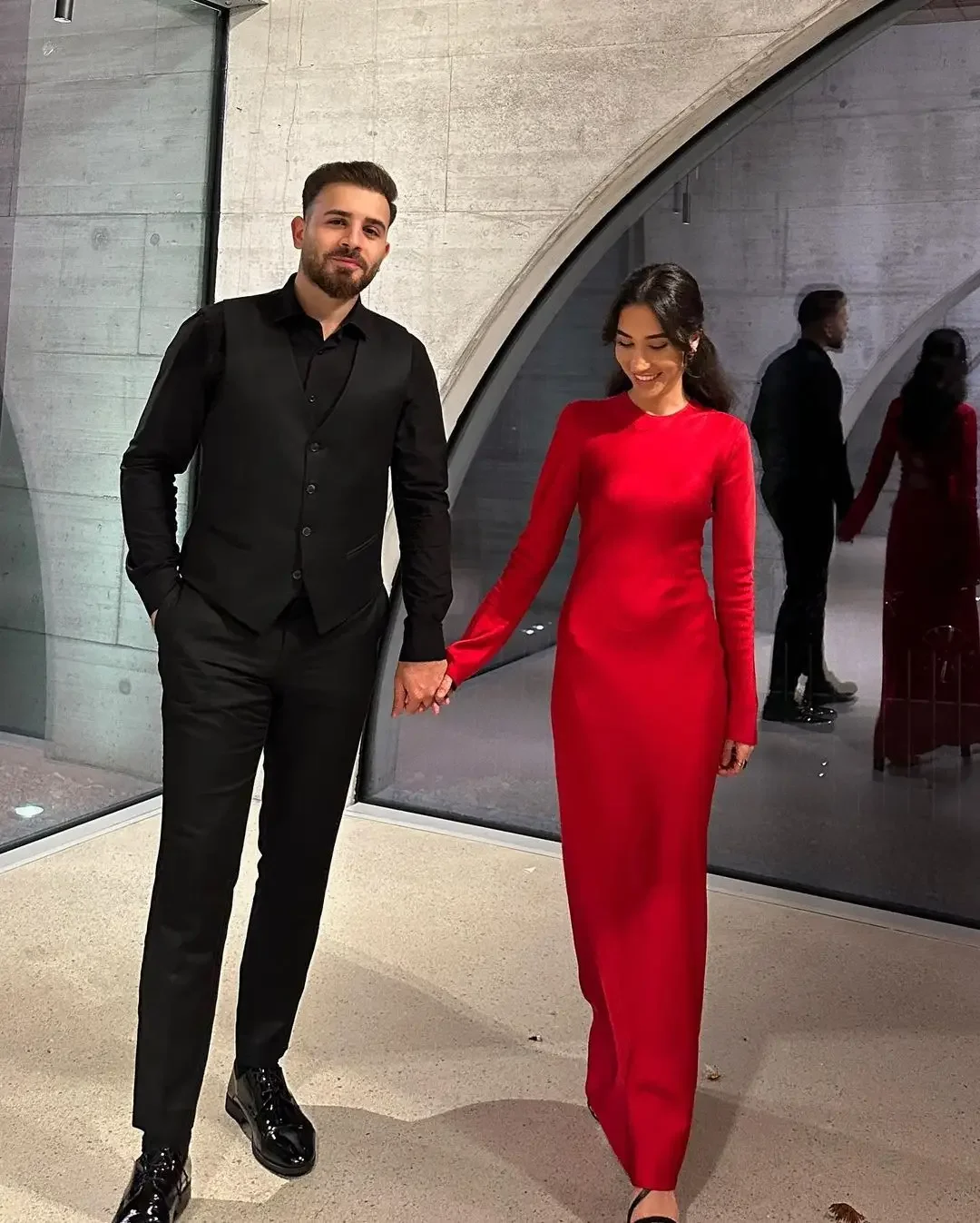 

Simple Mermaid Evening Dresses Long Sleeves O-Neck Lace Prom Dresses Floor Length Back Zipper Saudi Arabia Women's Party Dresses