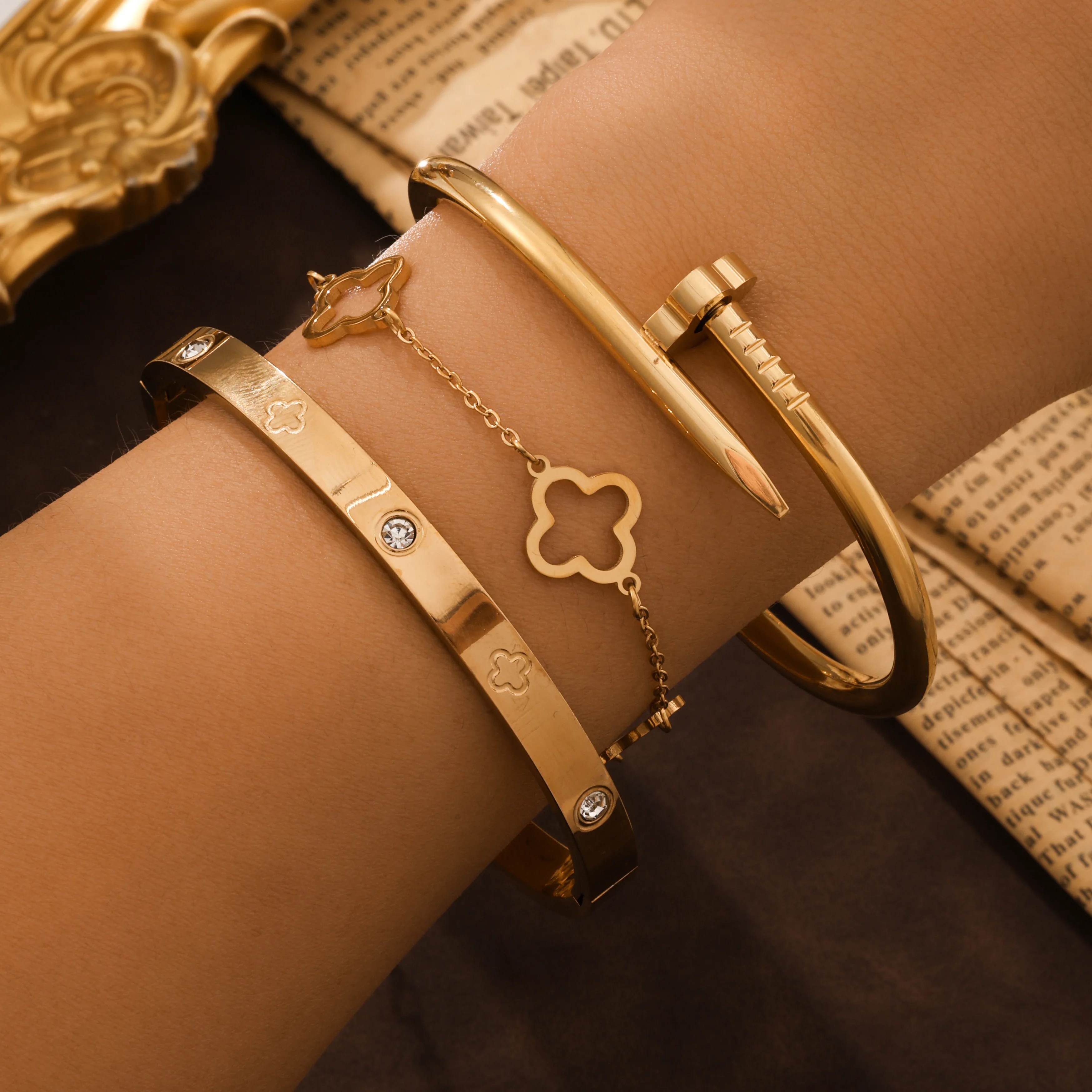 Stainless Steel Four-leaf Clover Nail Set Bracelet Women Plated 18k Gold Couple Holiday Gift Queue Daily Jewelry stainless steel bracelet