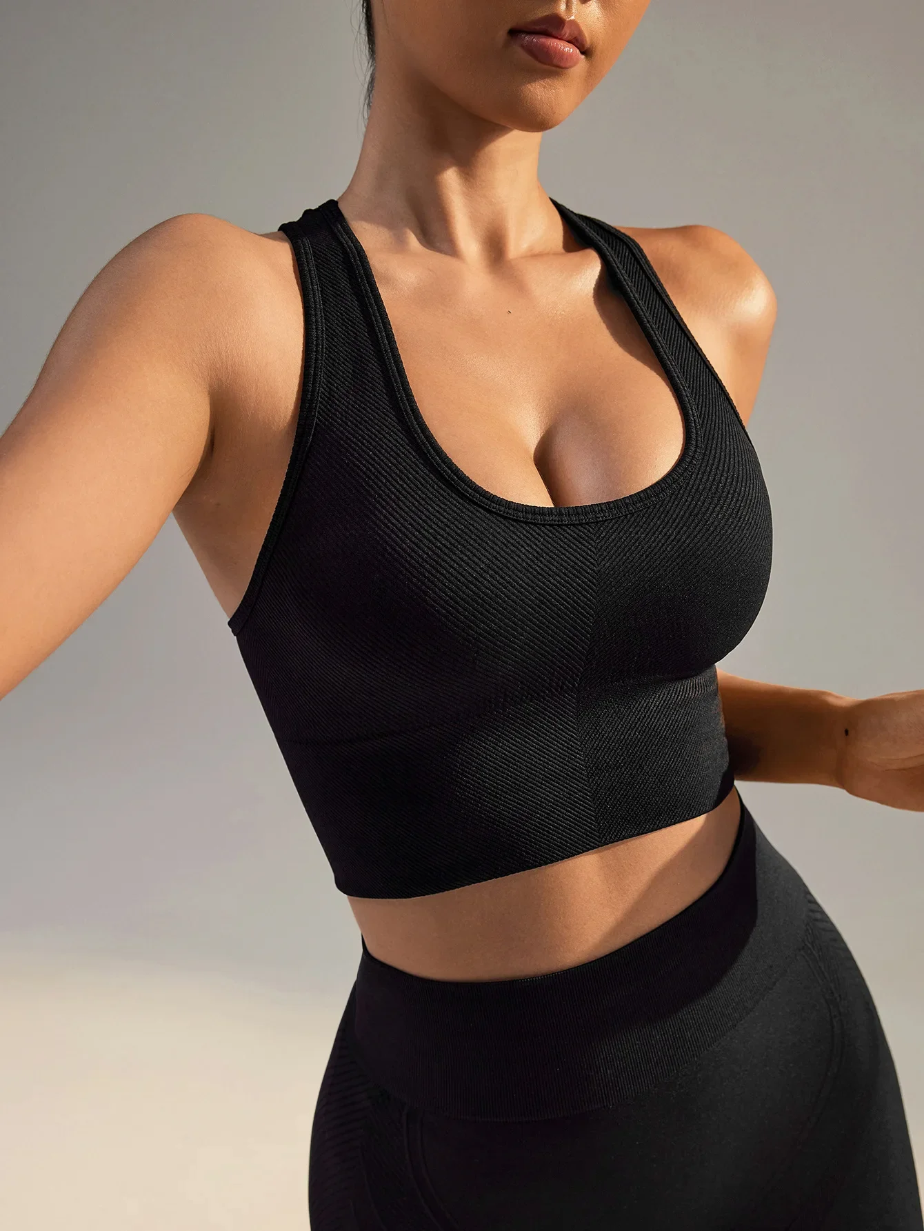 VEQKING Seamless Ribbed Women Sports Bras Racer Back Yoga Crop Tops Quick Dry Push Up Gym Fintess Vest Workout Running Tops