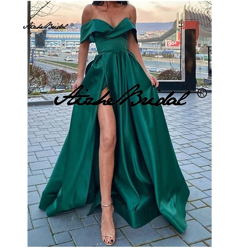 

Off the Shoulder Emerald Green Satin Long Prom Dresses with Leg Slit V-neck Floor Length Arabic Evening Gowns robe de soiree