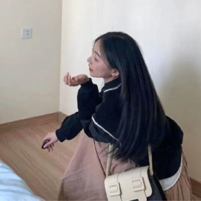 Retro Black White Color Block Shoulder Bags Women Leather Stitching Large Capacity Crossbody Bag Ladies Elegant Square Bag 2025