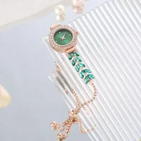Vintage Elegant Baroque Rhinestone Quartz Women's Watch Sparkling Crystal Classic Design Perfect Accessory for Daily Wear 2
