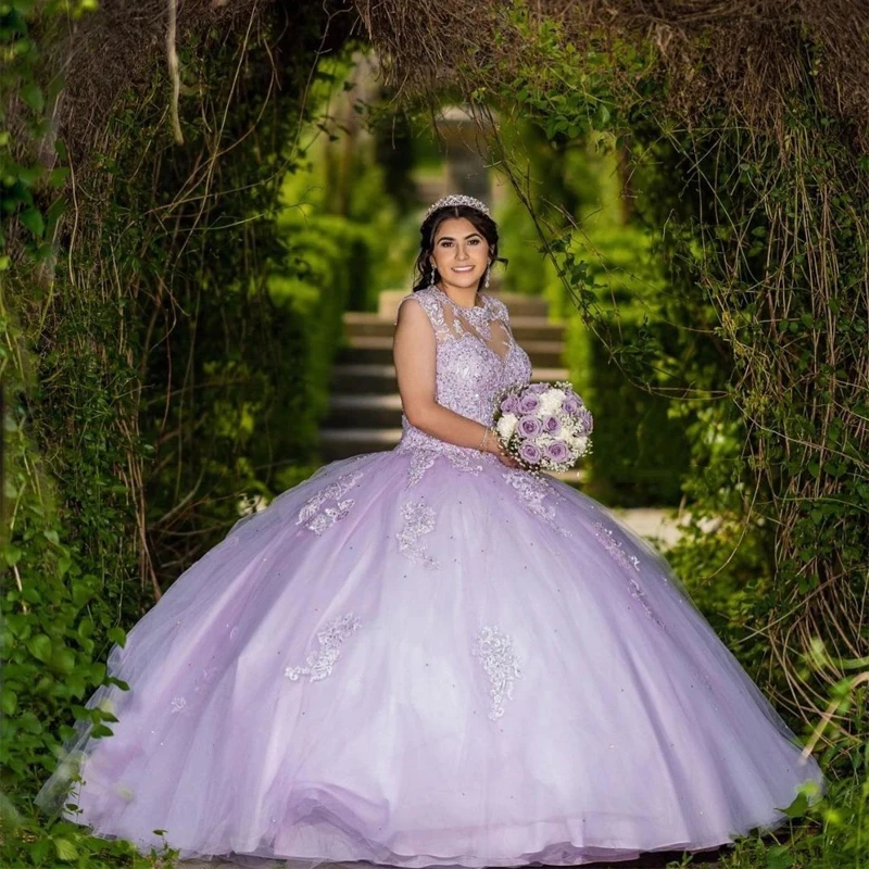 

Lavender Scoop Neck Quinceanera Dresses Tulle Lace Appliques Birthday Party Ball Gown Princess Sweet Glitter Vestido De 15 Años