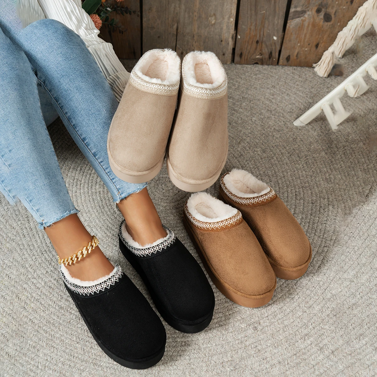 Simple, Fashionable and Versatile Light-Colored Women's Home Indoor and Outdoor Plush Soft Slippers 5