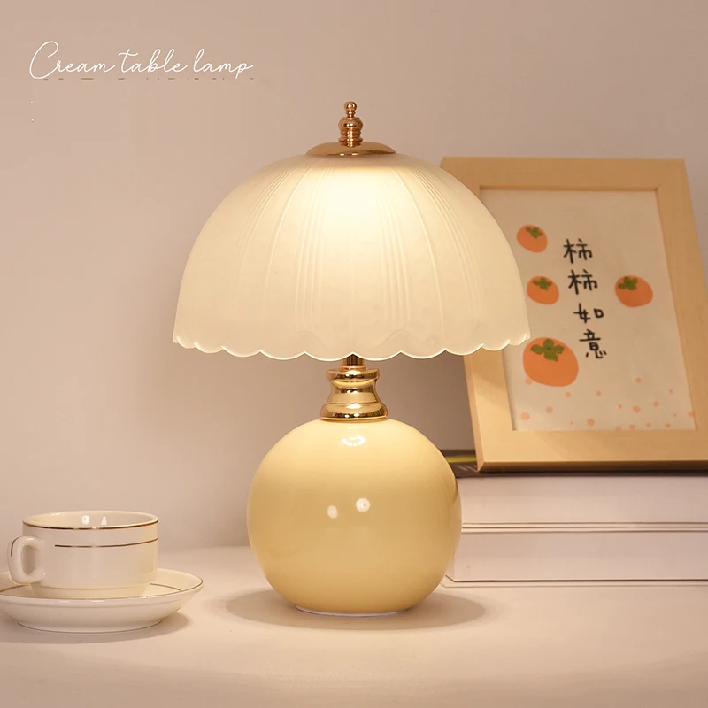 Modern And Simple Ceramic Desk Lamp Bedside Reading Desk Lamp for Bedroom Glass Cover Children's Warm Reading Desk Lamp