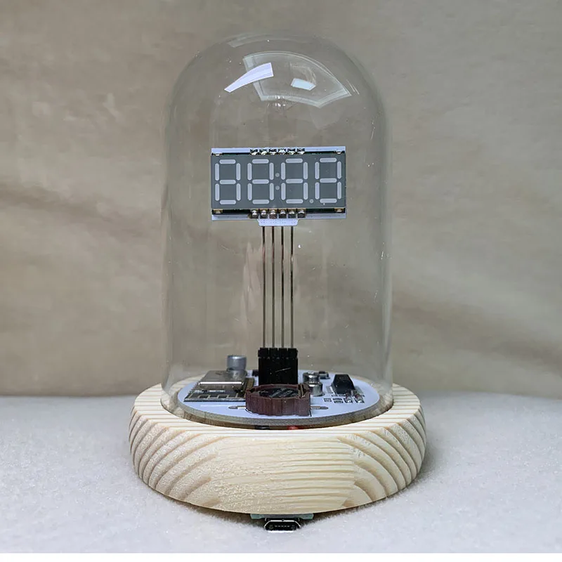 2024 New Luxurious Handmade  Modern Retro Style Lamp Design Different time zone clock 4