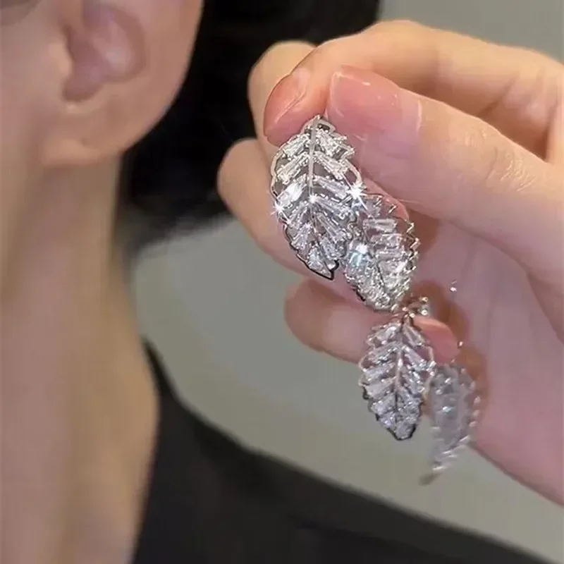 

New Super Sparkling Exquisite Zircon Leaf Earrings for Women Elegant Luxurious Prom Accessories Party Jewelry Anniversary Gifts