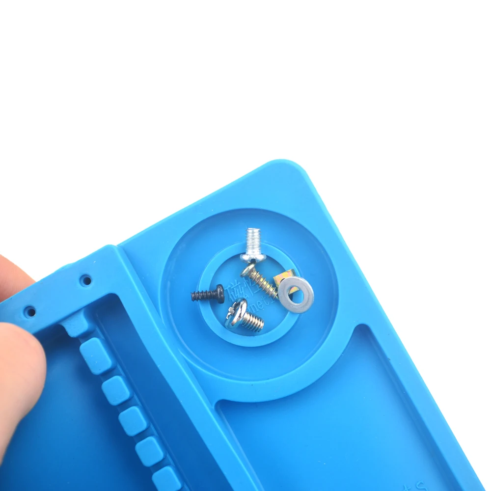 حصيرة عمل سيليكونية مغناطيسية ملائمة للهاتف، ومحطة...