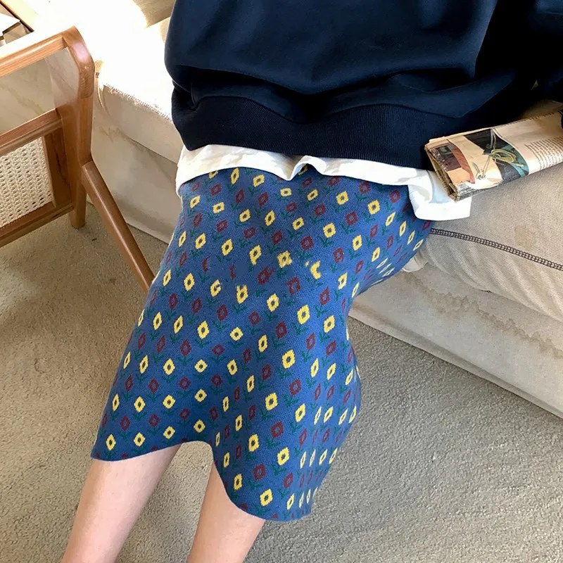 

2022 Autumn women's Mori vintage Vintage jacquard woolen step idyllic high-waisted knitted long skirt